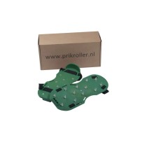 Prikschoenen om door natte coating, gietvloeren of egaline te kunnen lopen.